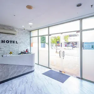 K 12 Hotel Singapur